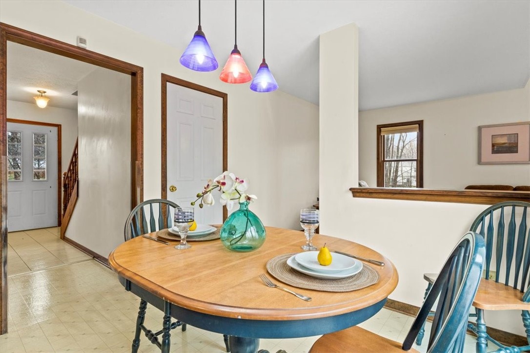 3242 Leeward Circle