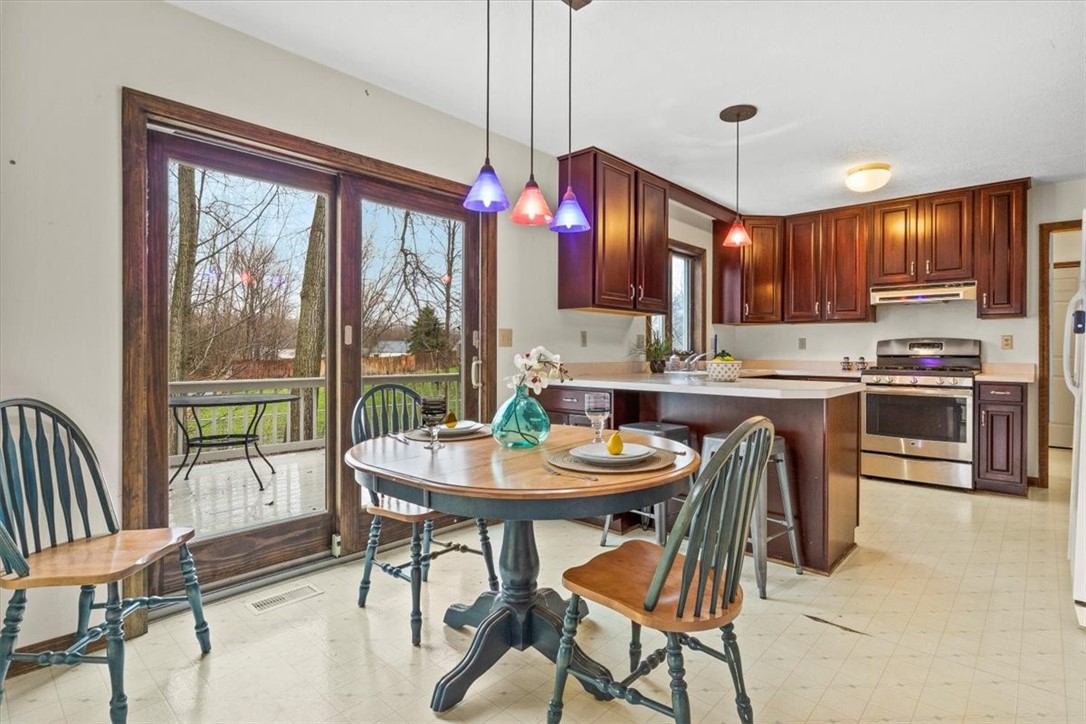 3242 Leeward Circle