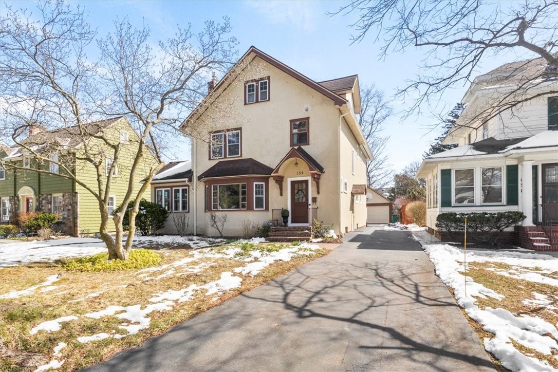 132 Eastland Avenue