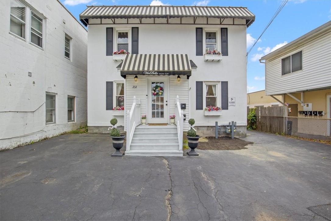 232 West Commercial Street