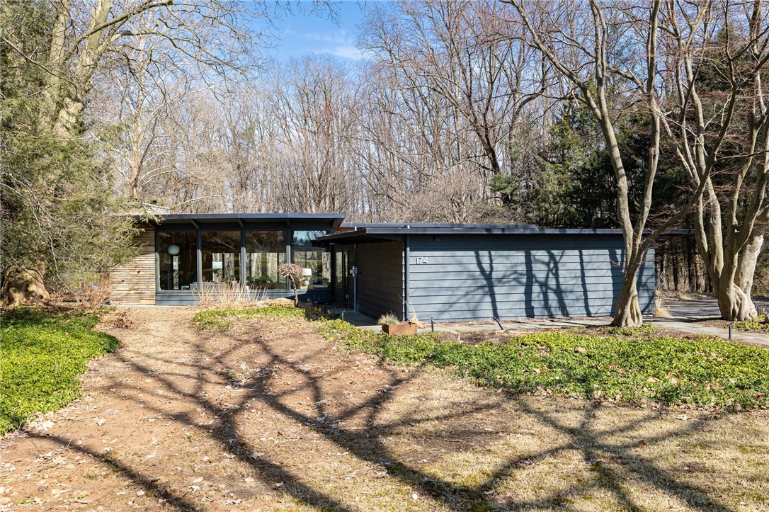 174 Golf Avenue