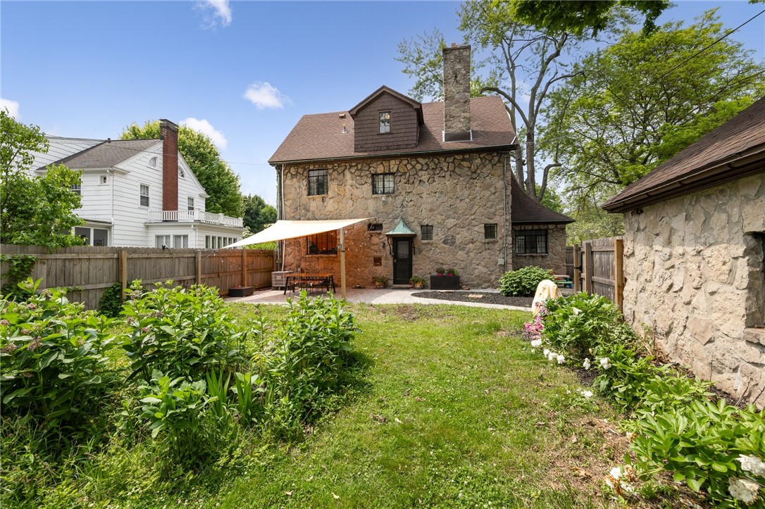22 Rhinecliff Drive