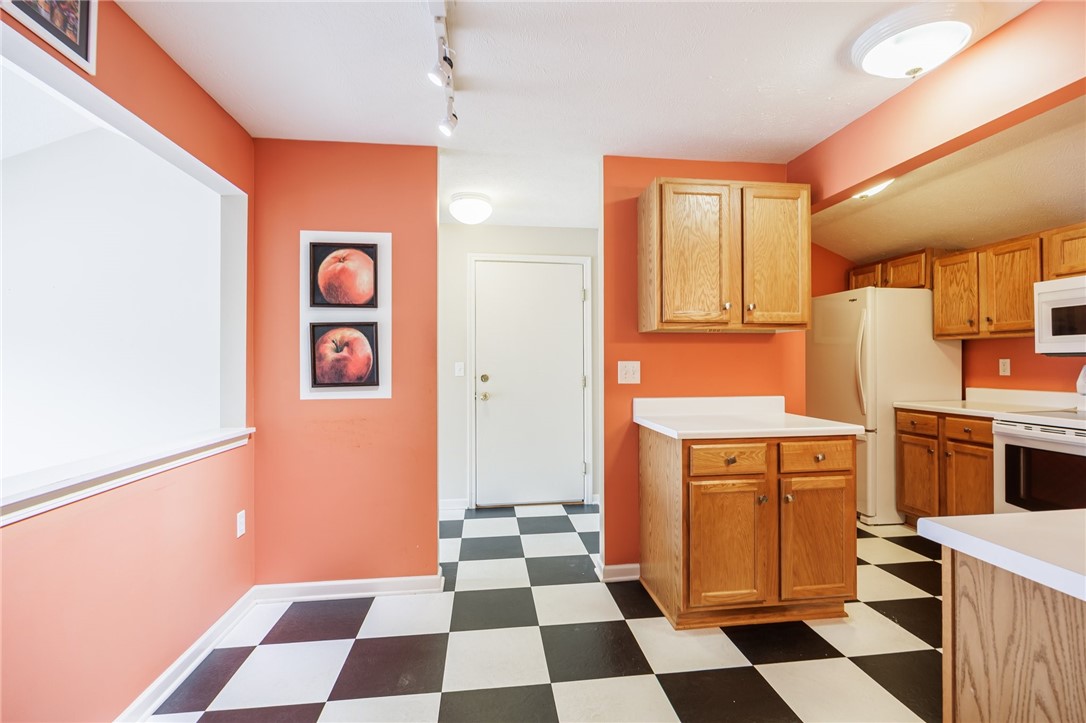 26-8 Great Wood Court