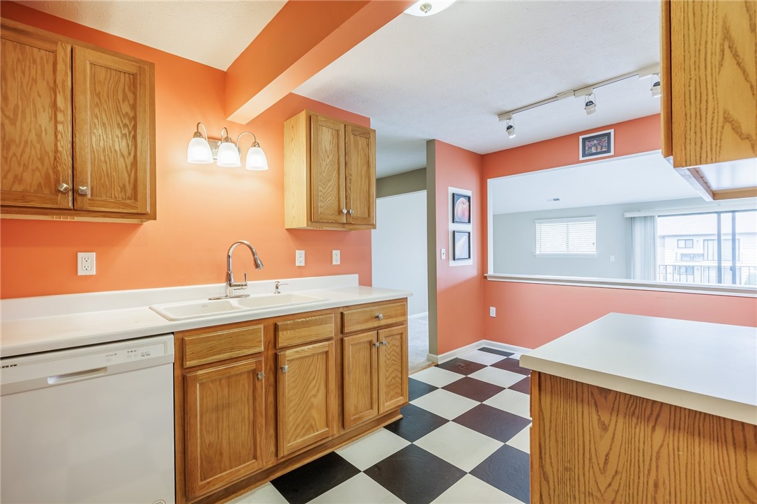 26-8 Great Wood Court