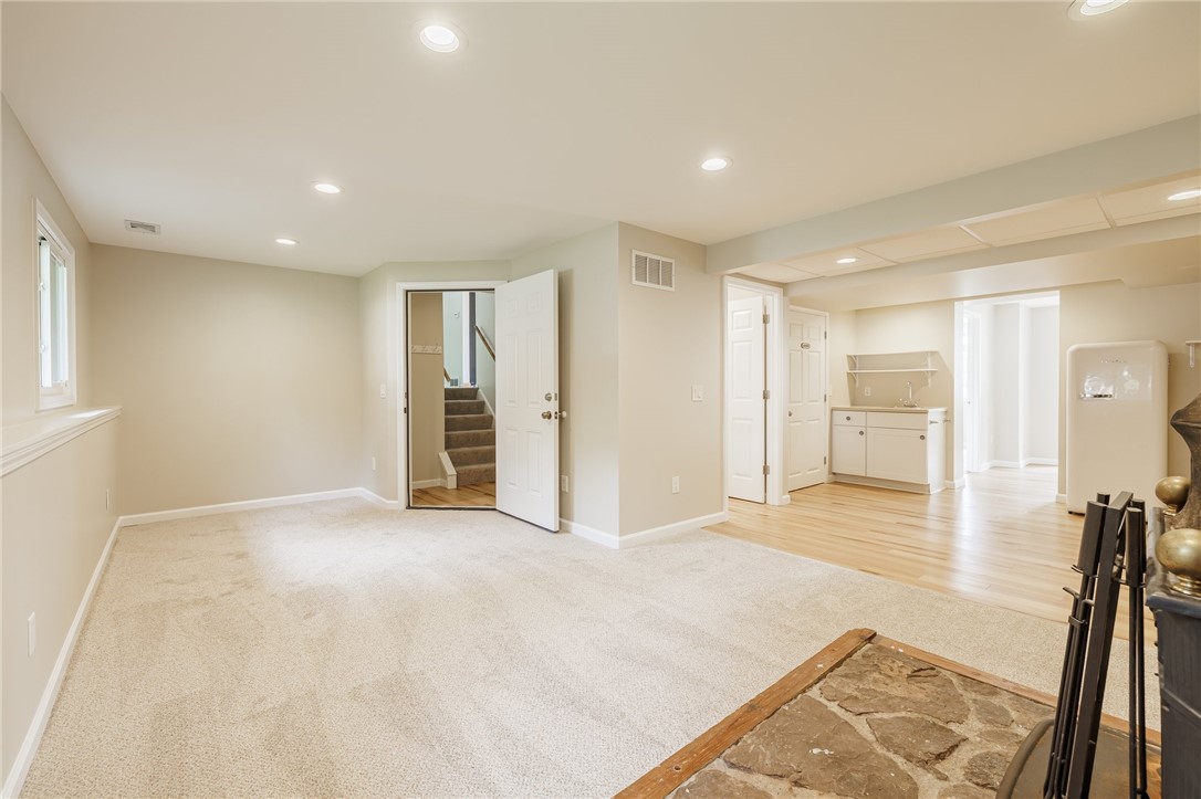 328 Village Walk Circle