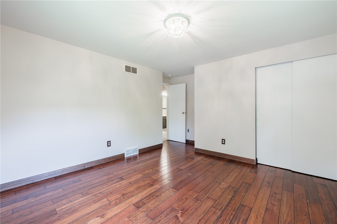 328 Village Walk Circle