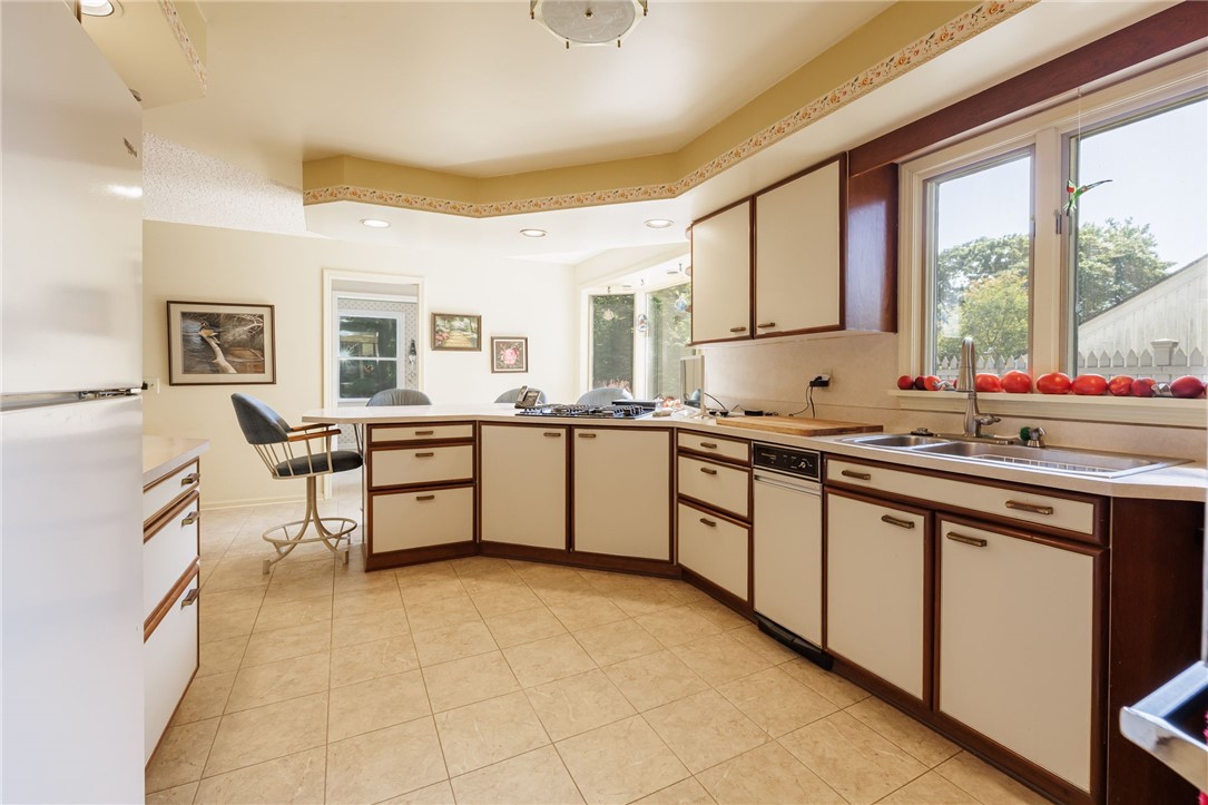 68 Landing Road South