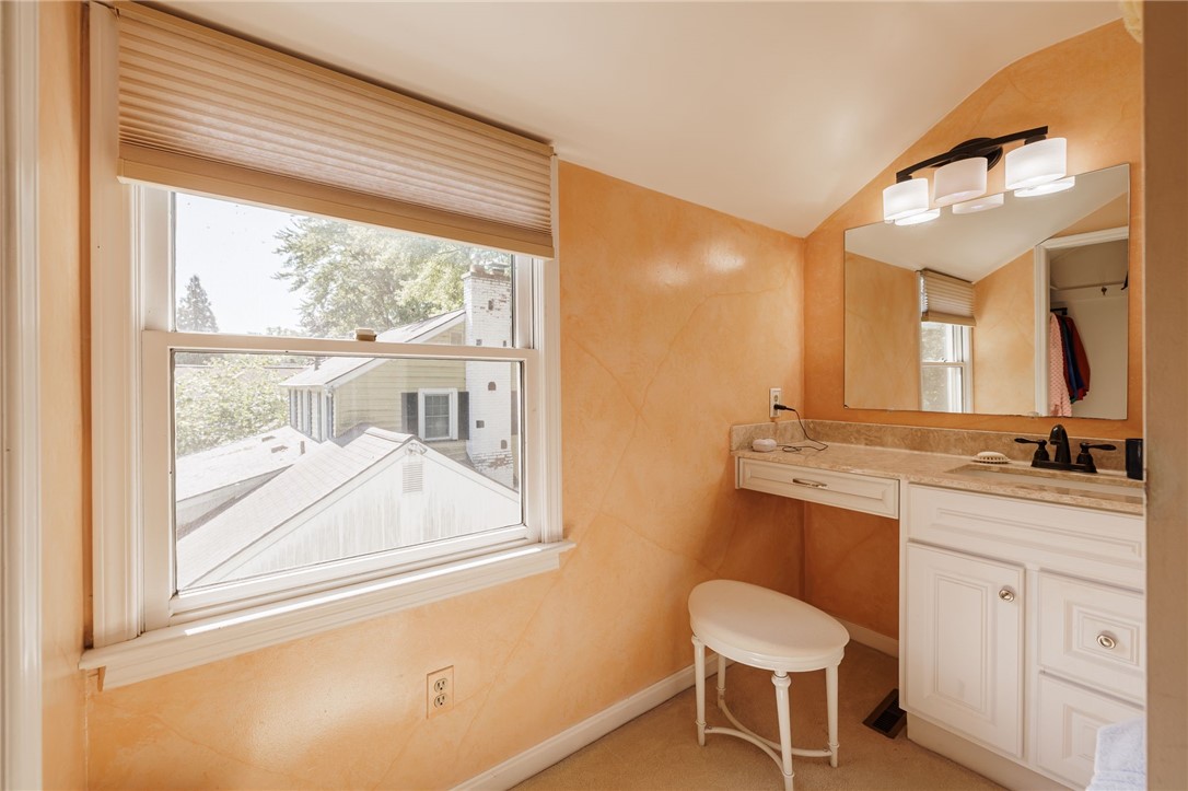 68 Landing Road South