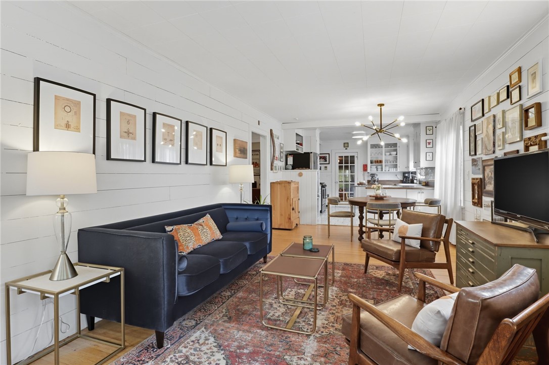 162 Chestnut Ridge Road