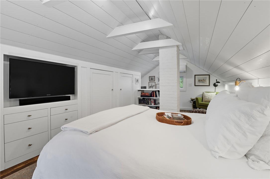 162 Chestnut Ridge Road