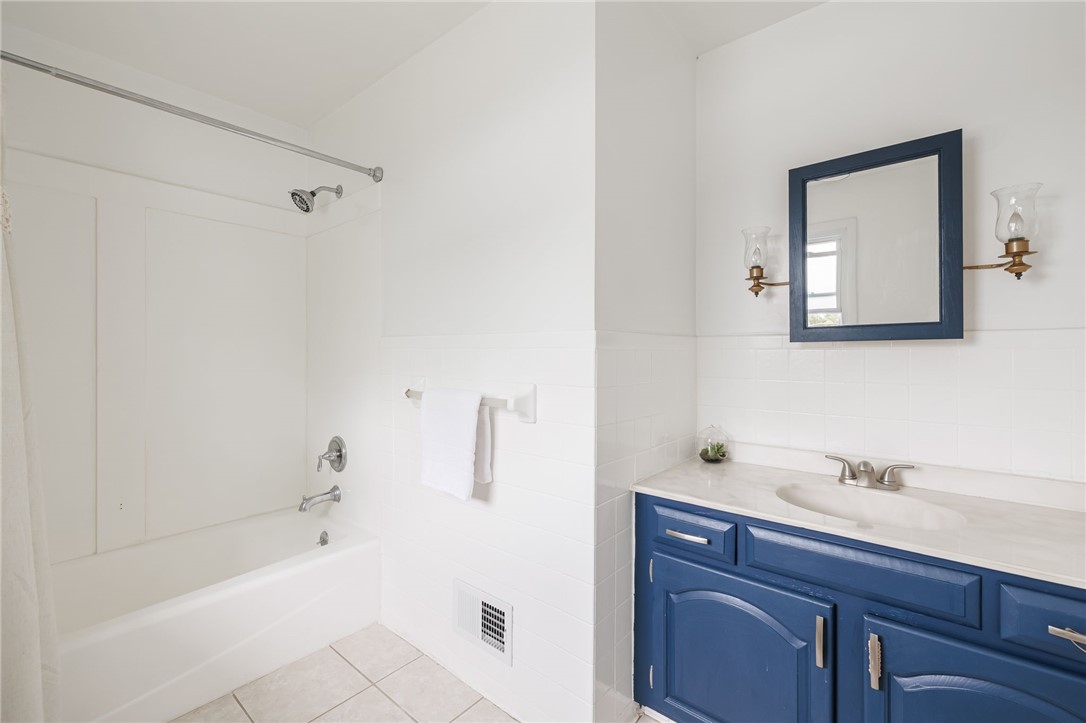 60 Peddington Circle