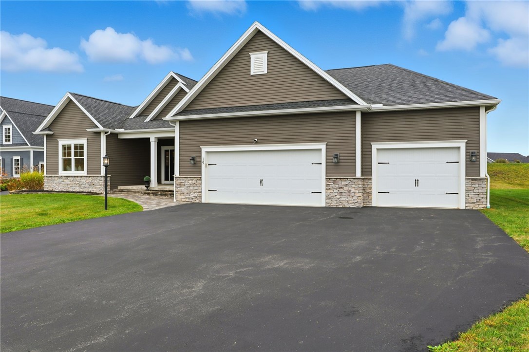 19 Lexton Way