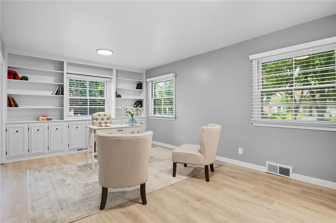 180 Bonnie Brae Avenue