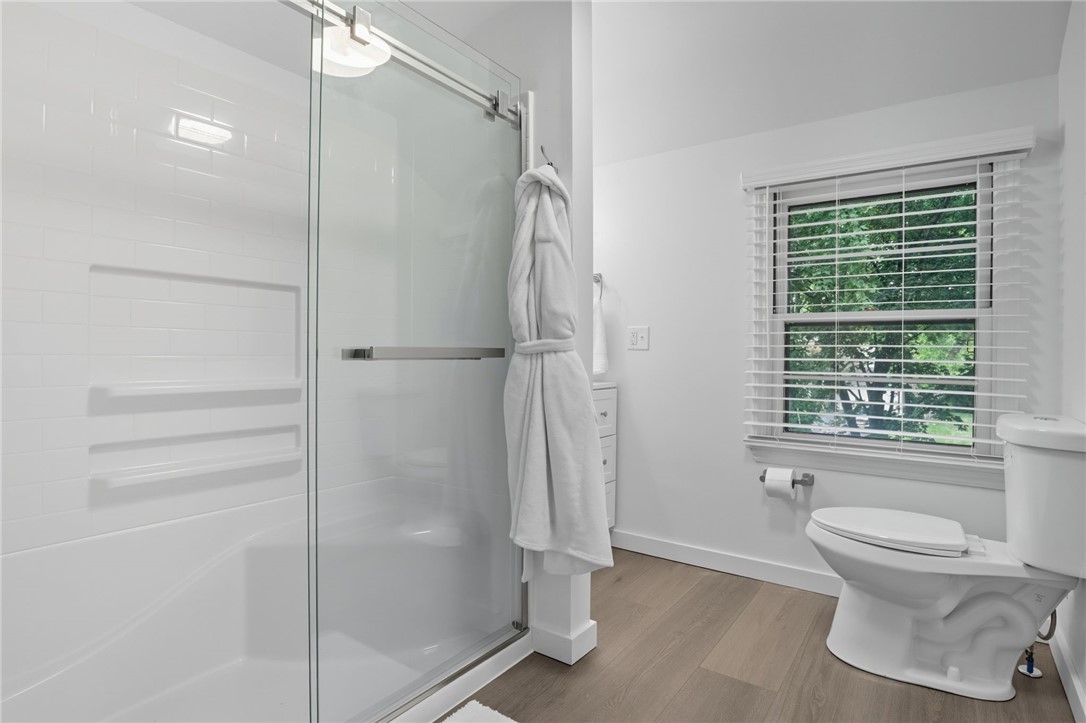 180 Bonnie Brae Avenue