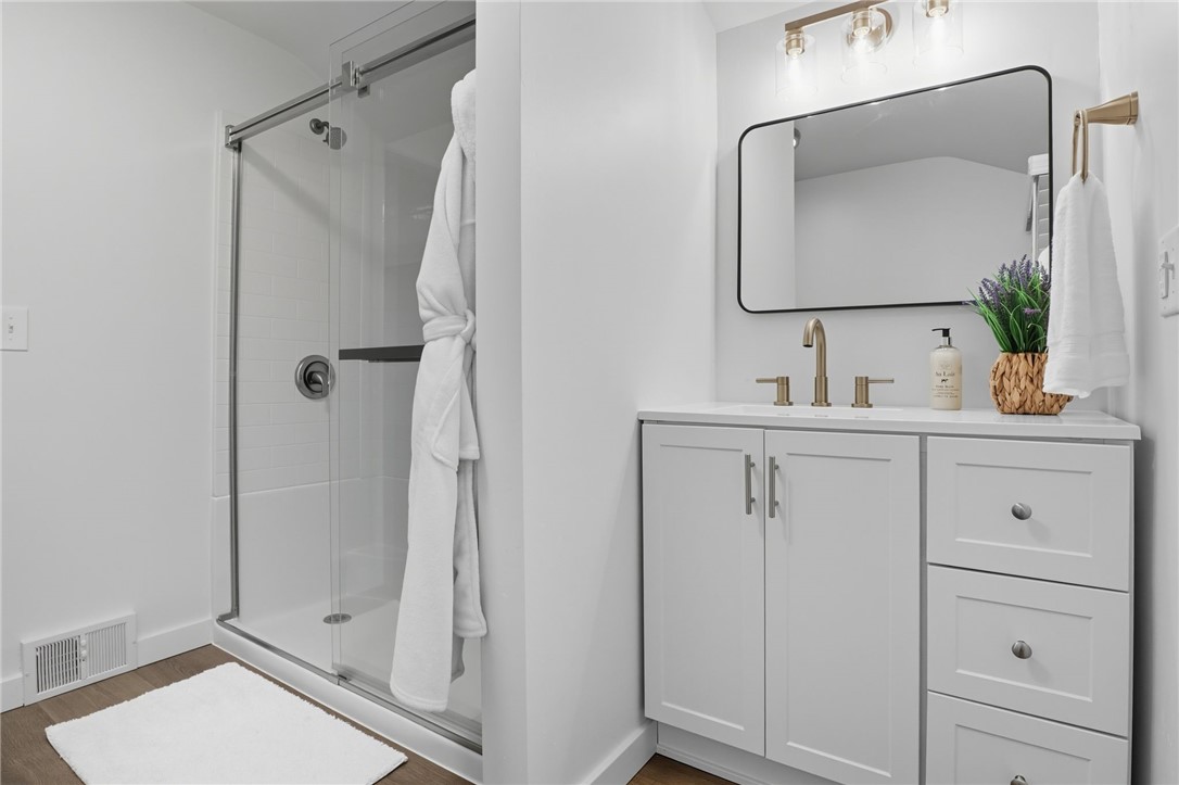 180 Bonnie Brae Avenue