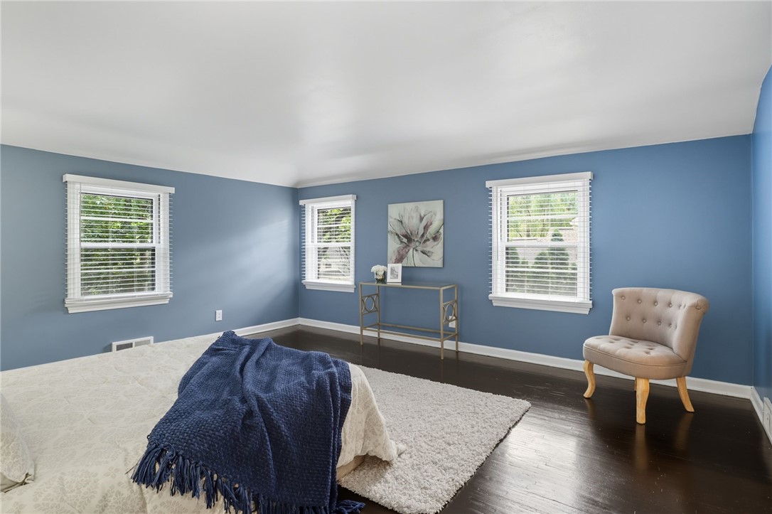 180 Bonnie Brae Avenue