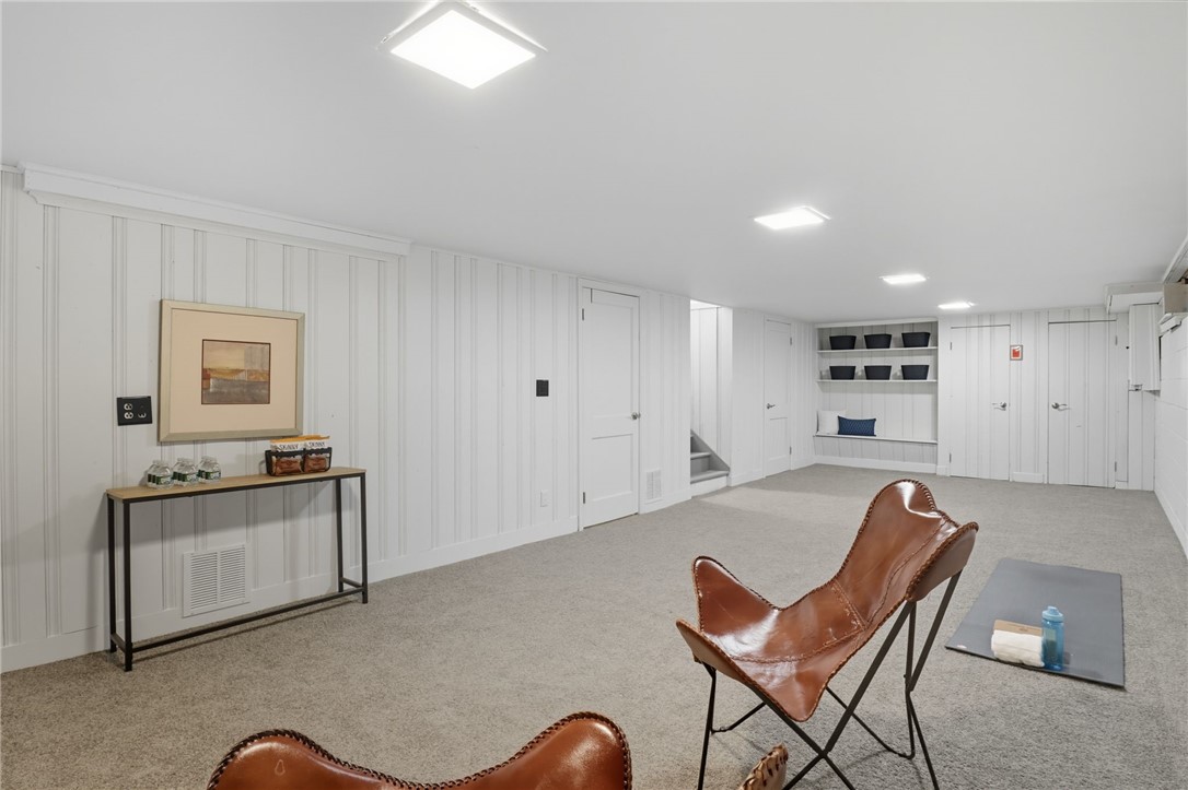 180 Bonnie Brae Avenue