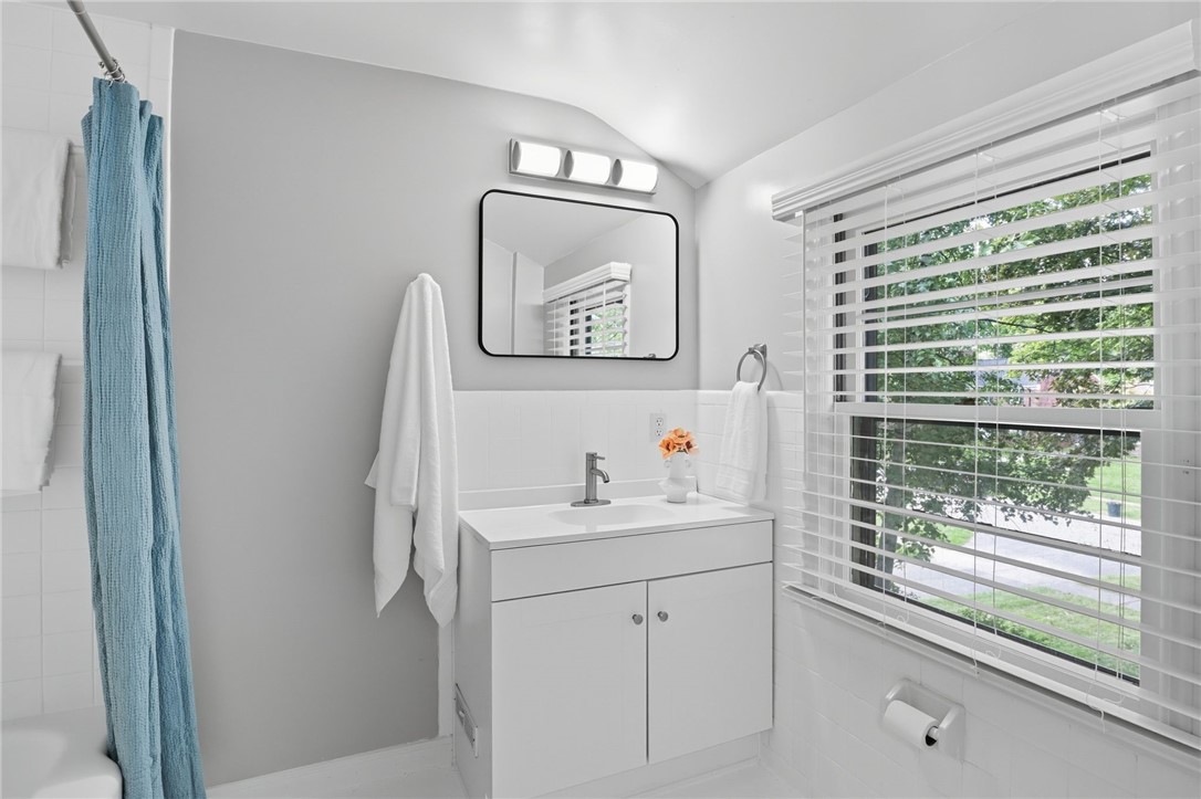 180 Bonnie Brae Avenue