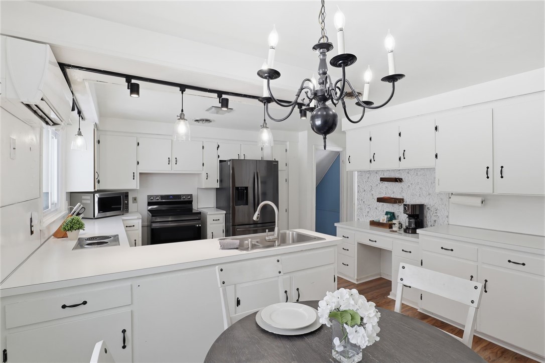 2128 West Jefferson Road