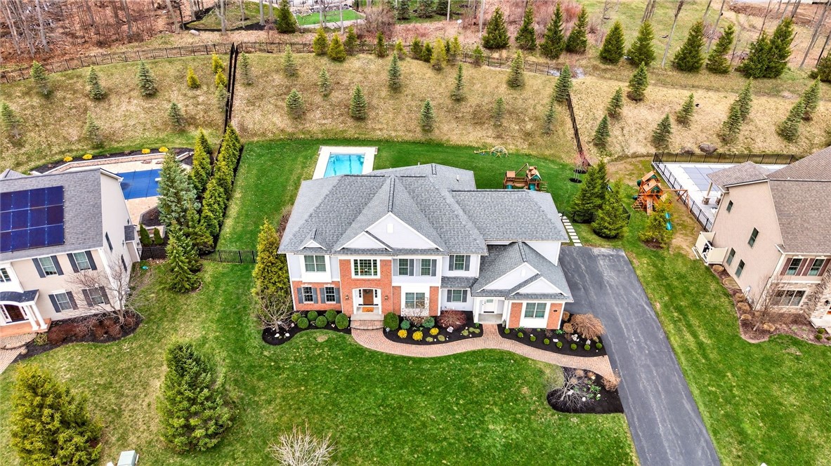 22 Greythorne Hill