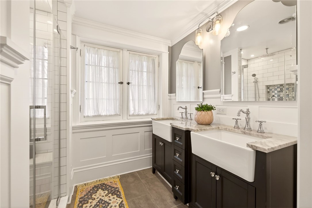 65 Landing Road South