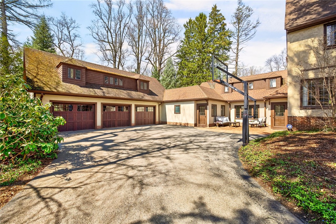 65 Landing Road South