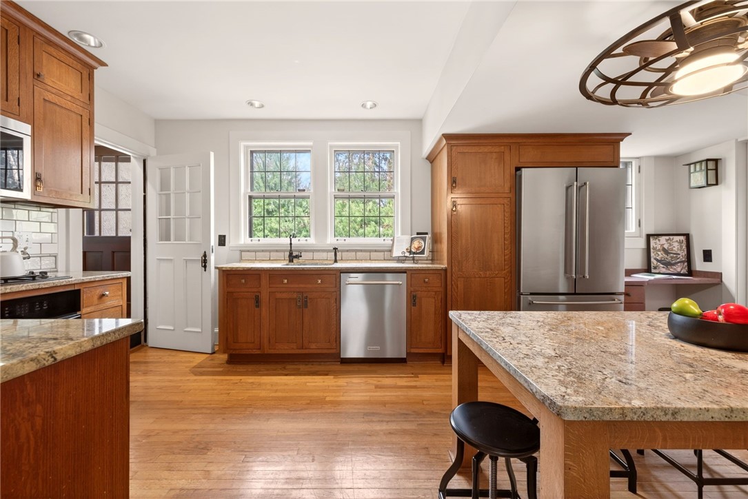 65 Landing Road South