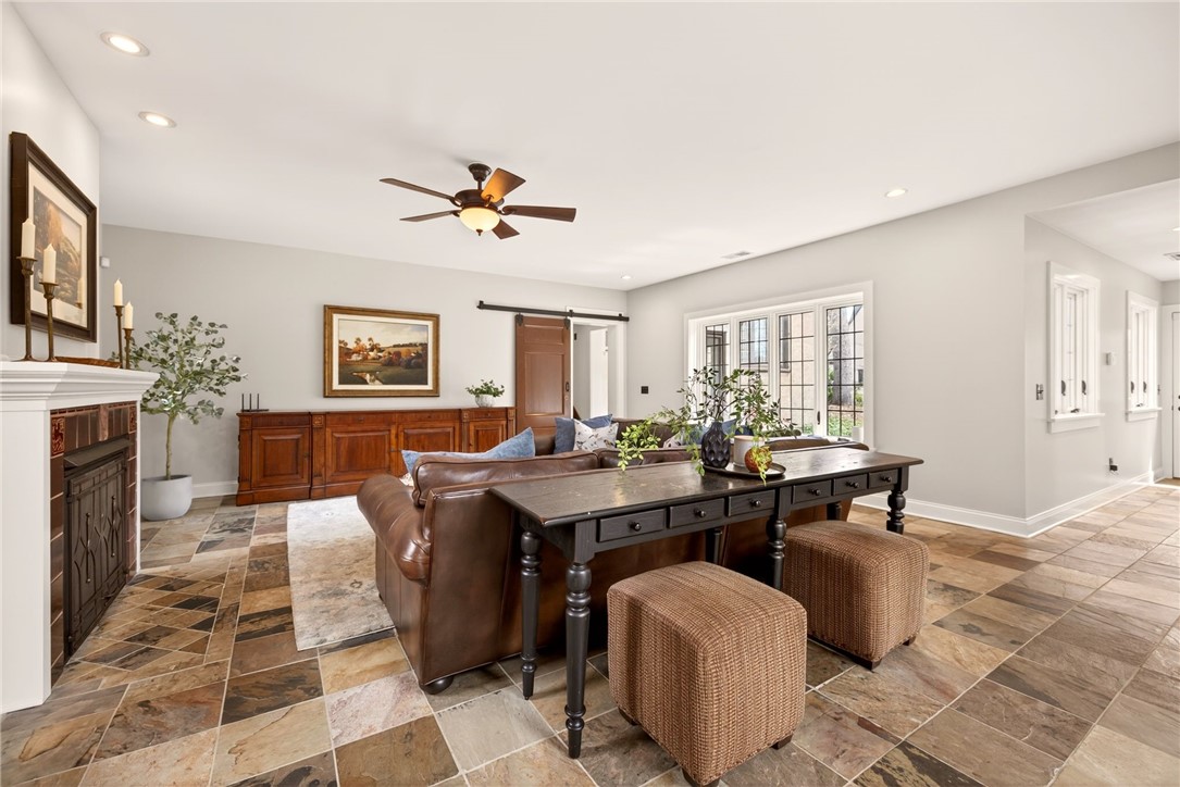 65 Landing Road South