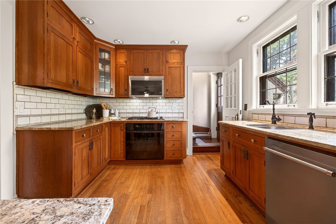 65 Landing Road South