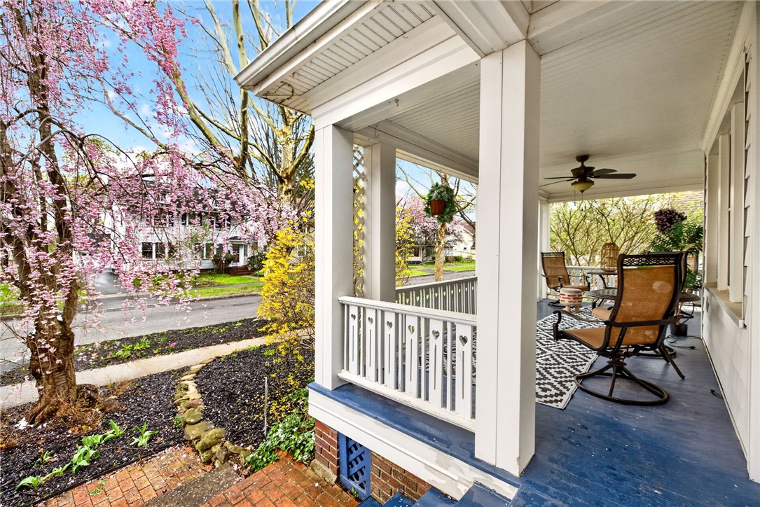 31 Highland Parkway