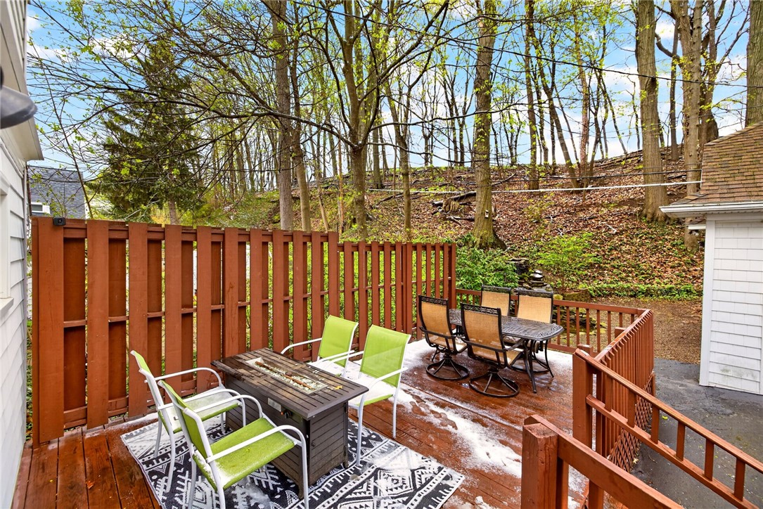 31 Highland Parkway