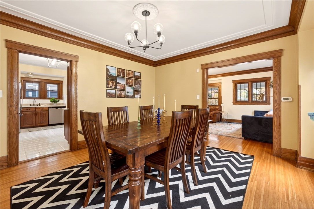 31 Highland Parkway