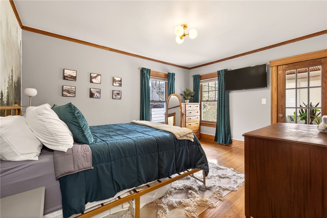 31 Highland Parkway