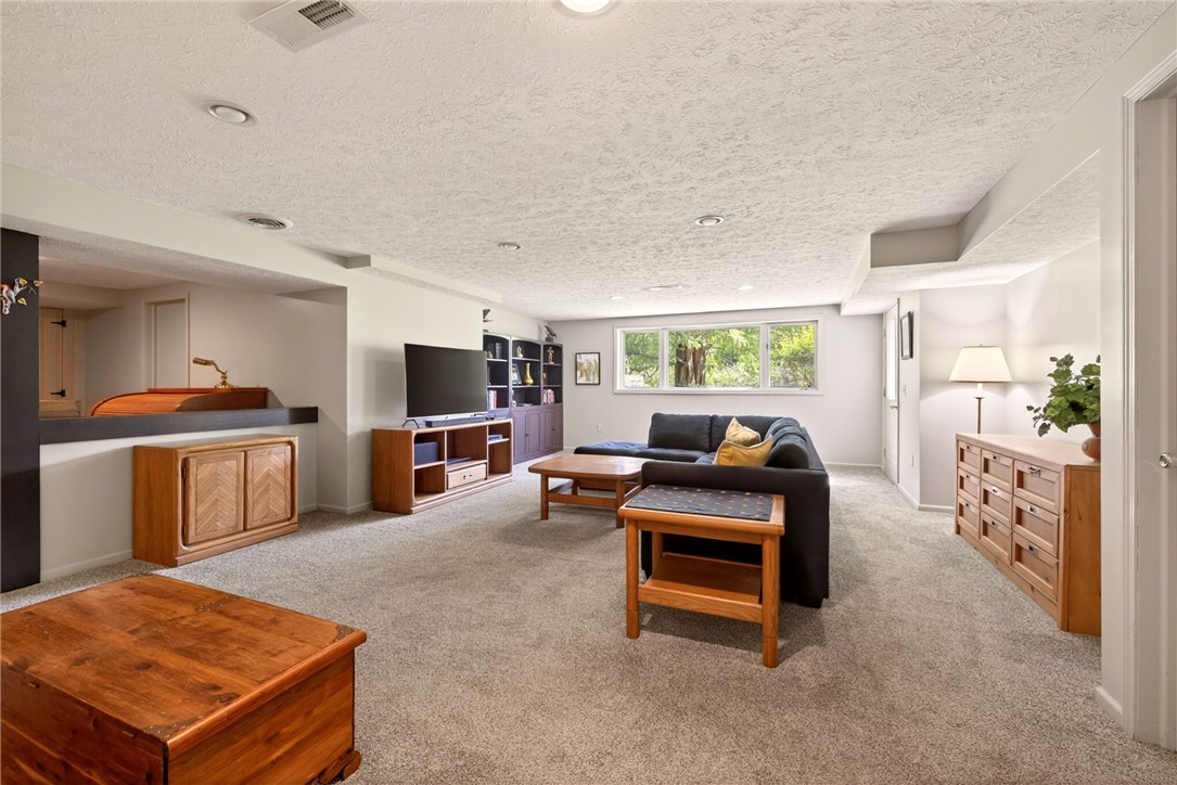 77 Country Club Drive