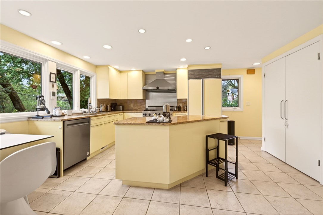 53 Golfside Parkway
