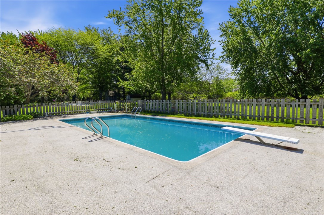 1441 Loughton Drive