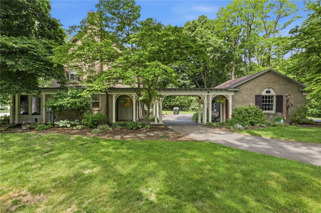 210 Fairport Road