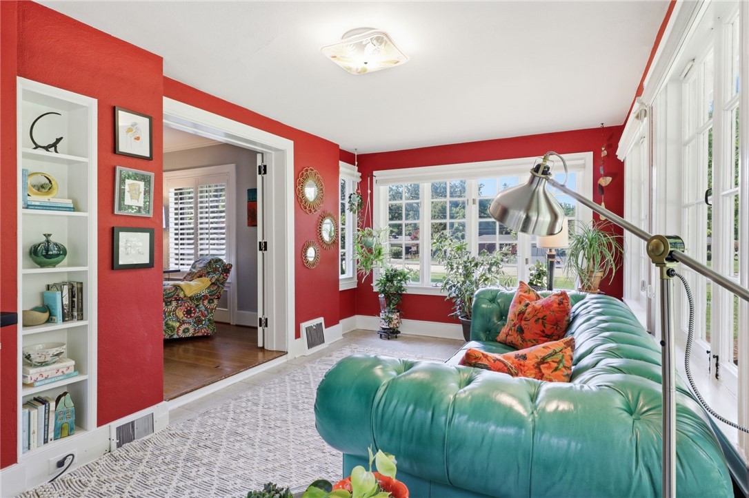 210 Fairport Road