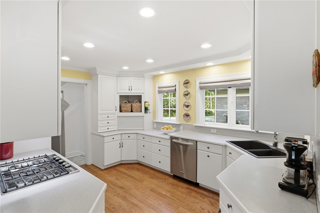 210 Fairport Road