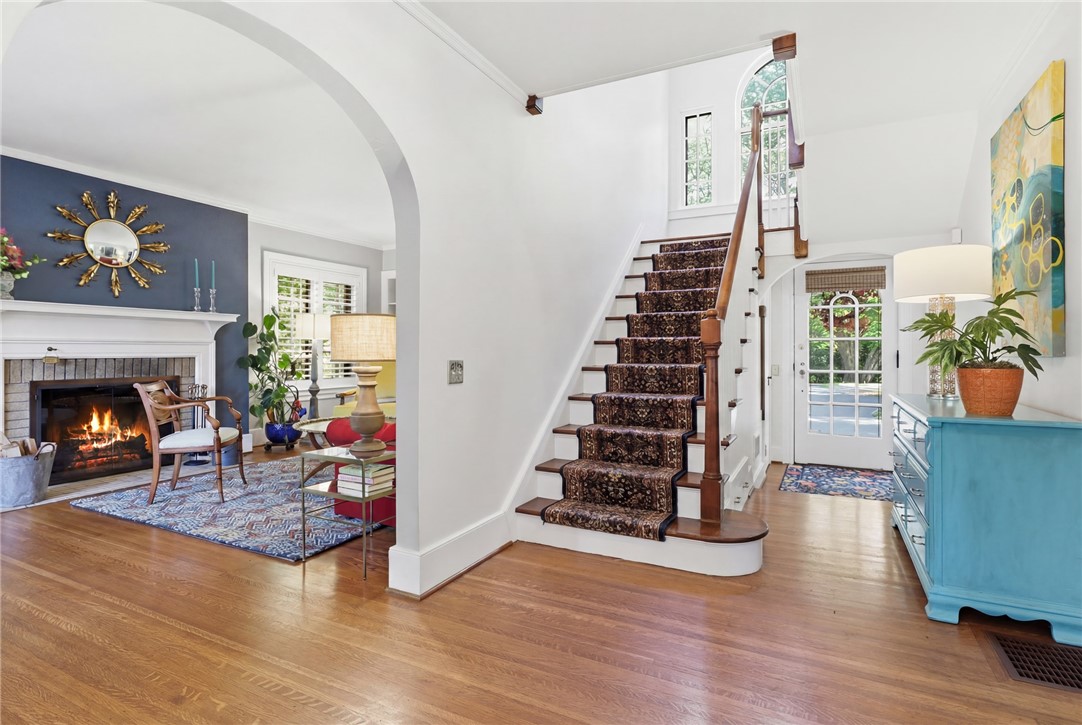 210 Fairport Road