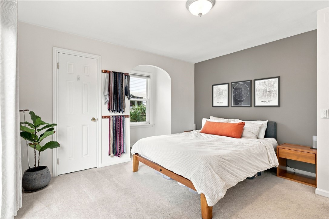 252 Thorncliffe Drive