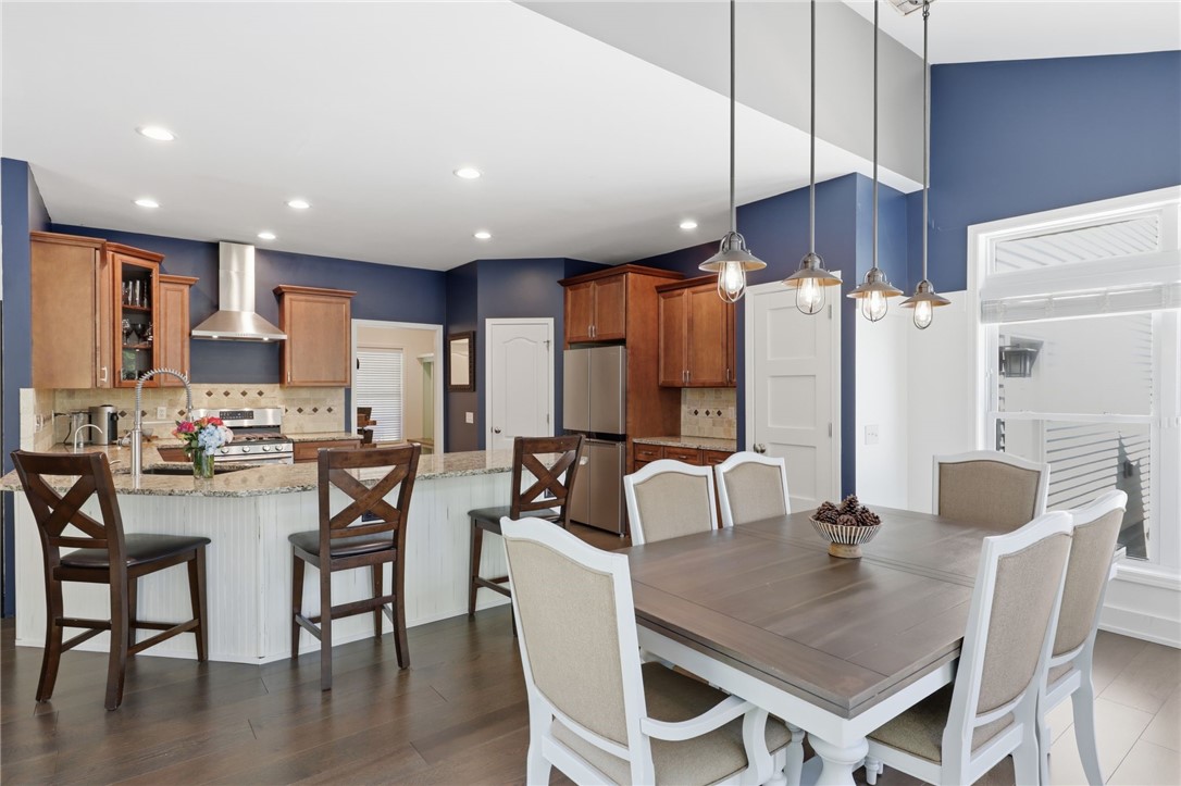 6 Fernstone Lane