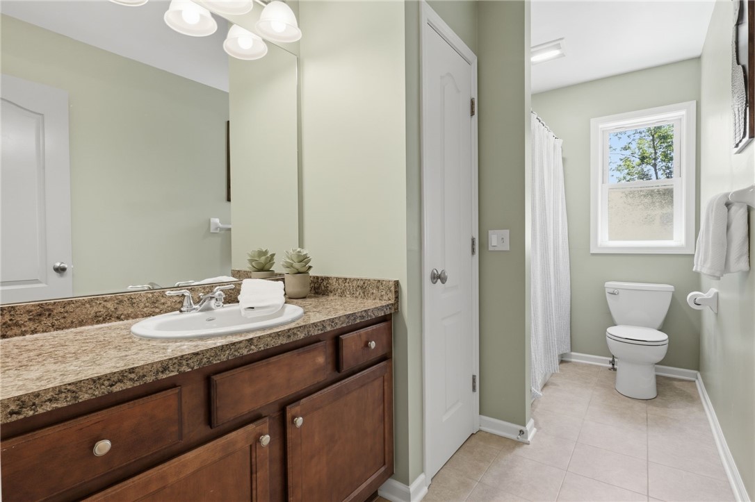 6 Fernstone Lane
