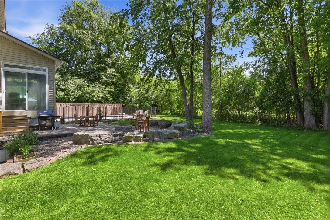 6 Fernstone Lane