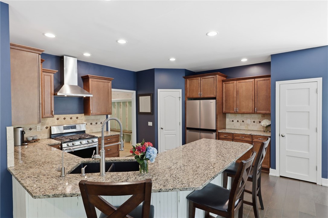 6 Fernstone Lane