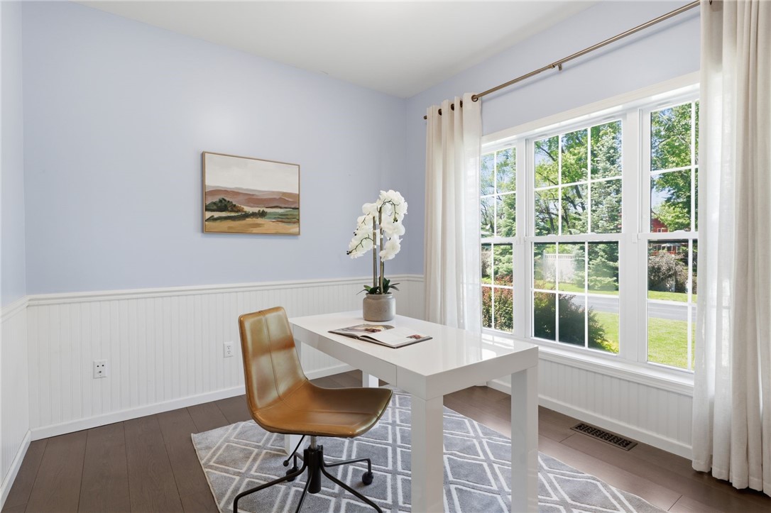 6 Fernstone Lane
