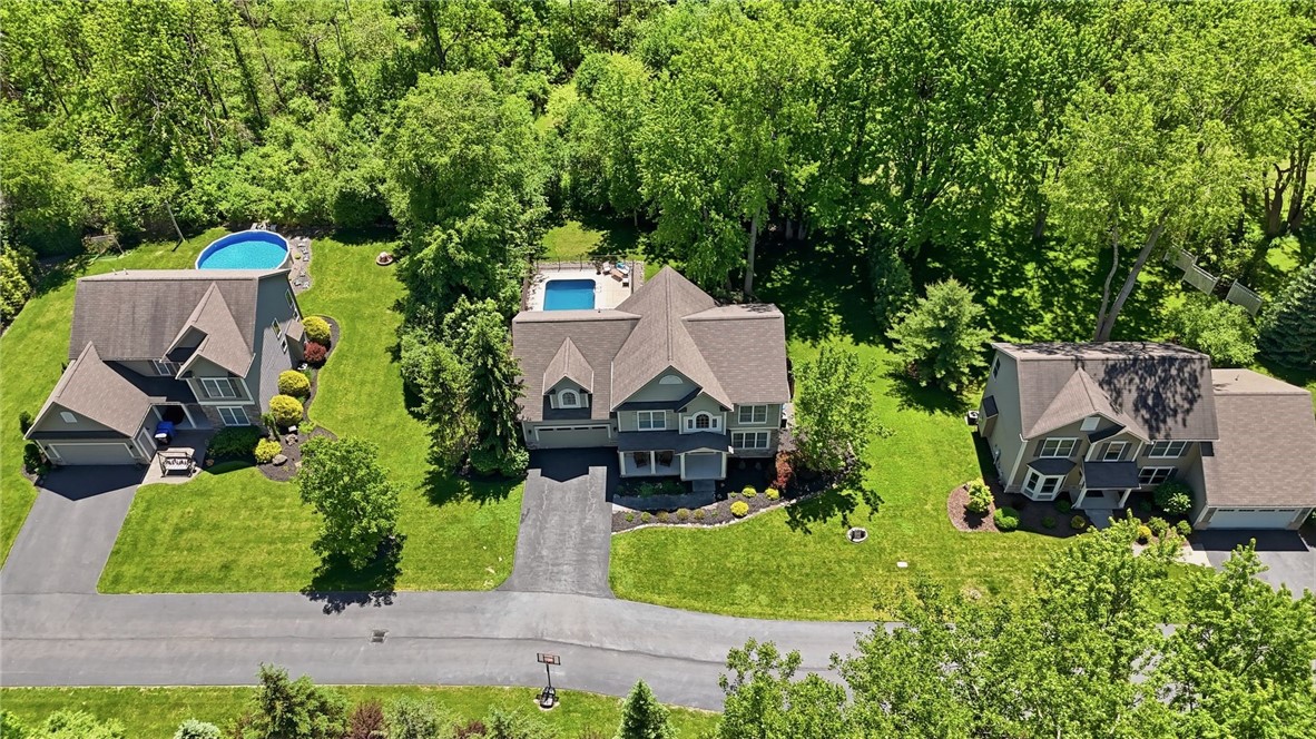 6 Fernstone Lane