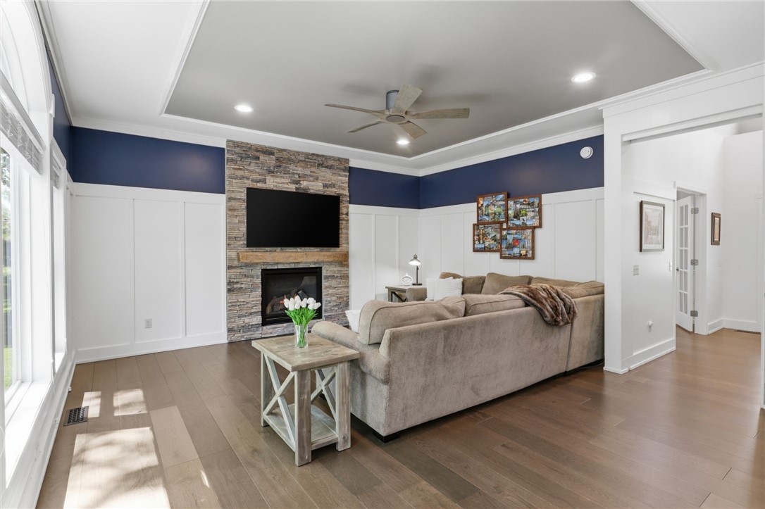 6 Fernstone Lane