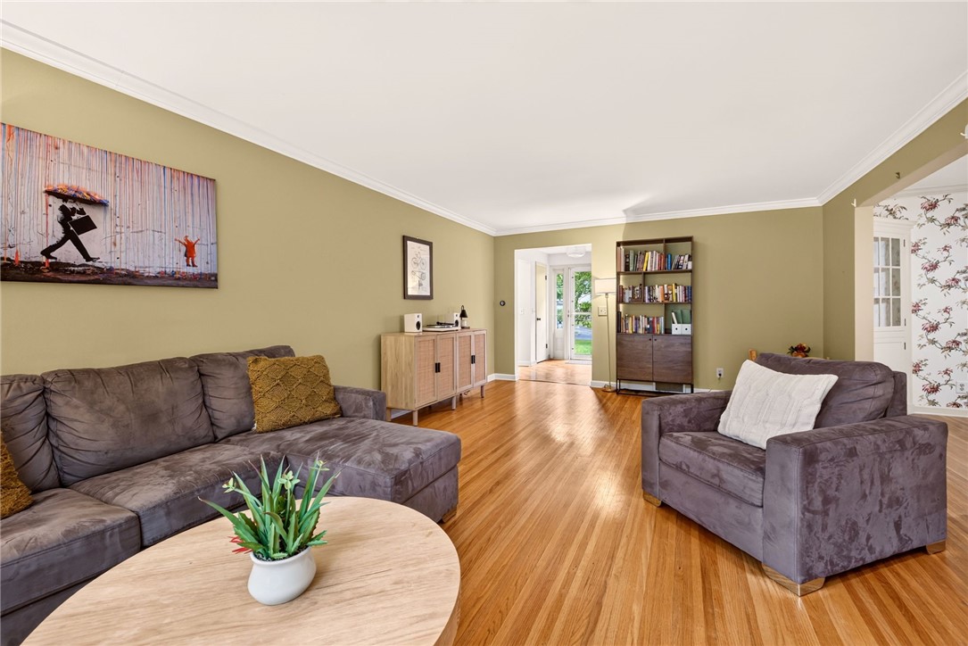 280 Woodland Road
