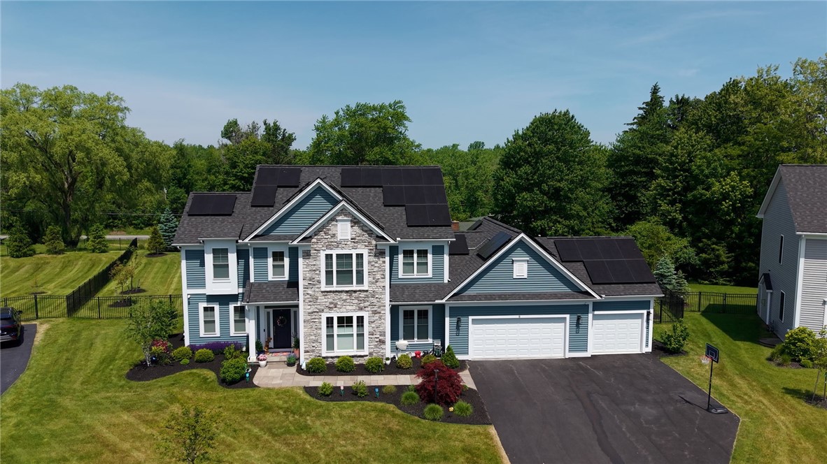 8 Ravenna Crescent